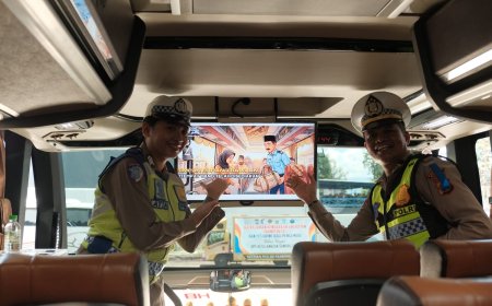 Polres Malang Gelar Edukasi Tertib Lalu Lintas Lewat Program Polantas Menyapa dalam OPS Keselamatan Semeru