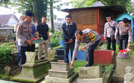 Kapolresta Malang Kota Gelar Doa Bersama di Makam Korban Kanjuruhan