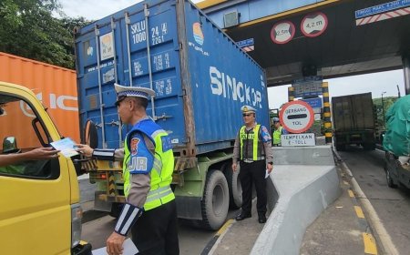 Ditlantas Polda Jatim Awasi Ketat Disiplin Lajur di Tol