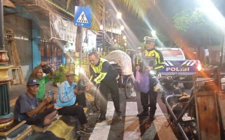 Patroli Sahur, Polres Madiun Kota Pererat Kedekatan dengan Warga