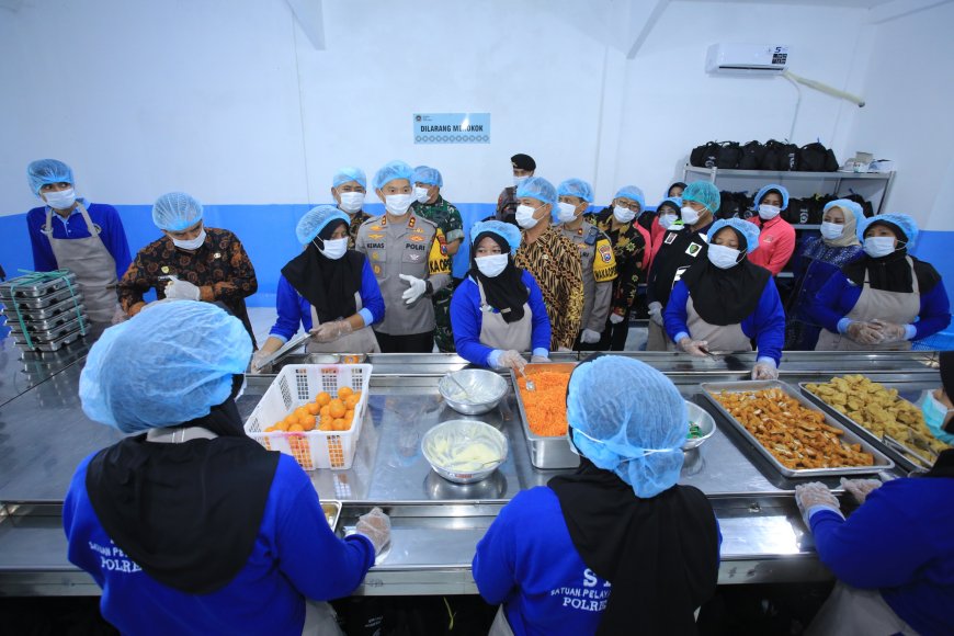 Kapolres Madiun Resmikan SPPG ke 2 dan 3 di Desa Sogo, Perkuat Program Gizi Cegah Stunting