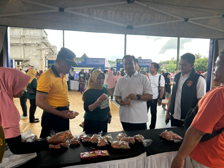 Operasi Pasar Murah Aman Berkat Sinergi Polres Ngawi dan Pemkab