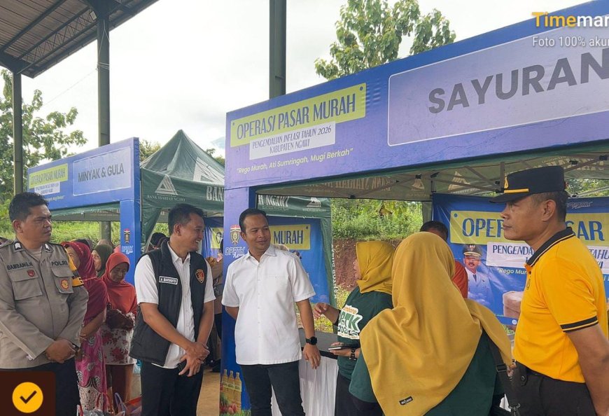 Polres Ngawi Hadir Amankan Operasi Pasar Murah di Ngawi