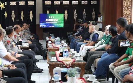 Rivalitas Diredam, Kapolda Jatim Satukan Aremania dan Bonek