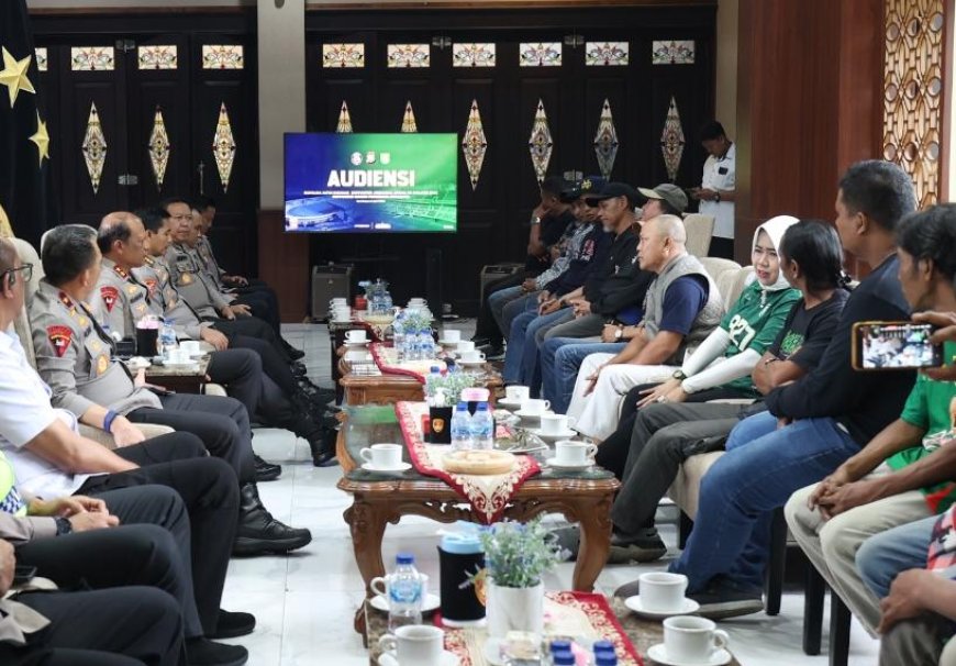 Rivalitas Diredam, Kapolda Jatim Satukan Aremania dan Bonek